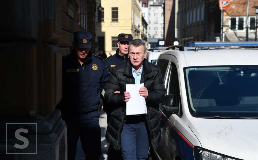 Određene mjere zabrane Ibrahimu i Seidu Hadžibajriću i Elmedinu Karišiku