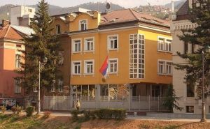 Oglasila se ambasada Srbije u Bosni i Hercegovini: "Prijem je otkazan iz sigurnosnih razloga"