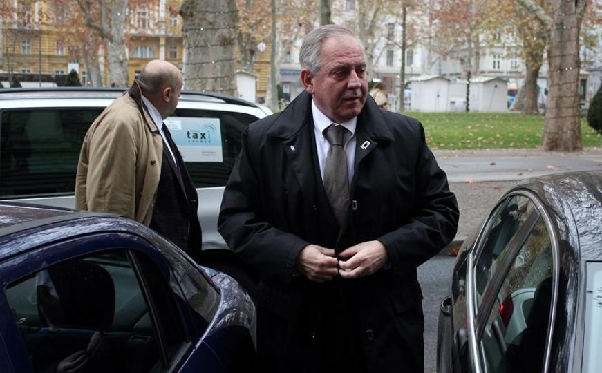 Osuđen na 18 godina: Ivo Sanader prošetao Zagrebom, građani se pitali - zašto nije u zatvoru?