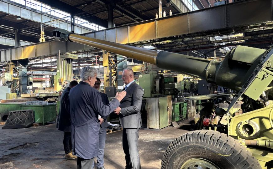 Helez posjetio fabriku koja proizvodi minobacače: Drago mi je da imamo proizvode za 'ne daj Bože'