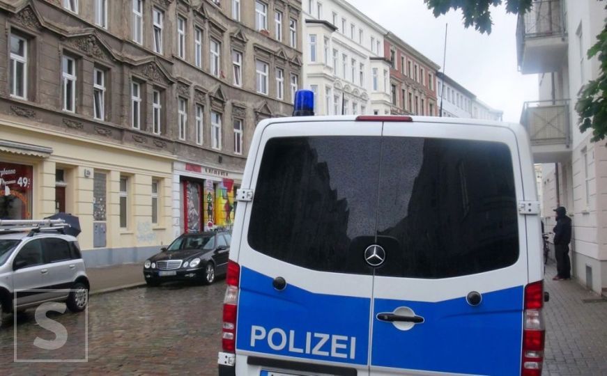 Misterija: Zaustavili oklopno vozilo zbog starca sa štapom pa im nestalo 3,8 miliona eura