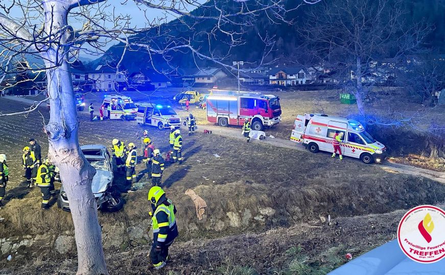 Mladić iz BiH (28) sletio sa puta u Austriji i prevrnuo se: Helikopterom prebačen u bolnicu