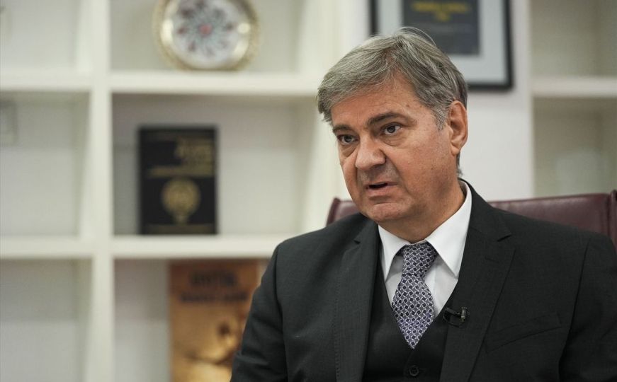 Oglasio se Zvizdić povodom najave aktivacije "Izbornog zakona RS-a": "To je antiustavno i ilegalno"