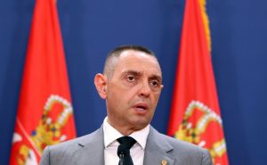 Vulin žestoko reagovao na Helezove izjave o Vučiću i Dodiku: 'Da je malo pametniji bio bi opasan'