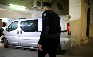 Državljanin BiH (25) uhapšen na Malti: U koferu pronađeno osam kilograma sumnjive supstance