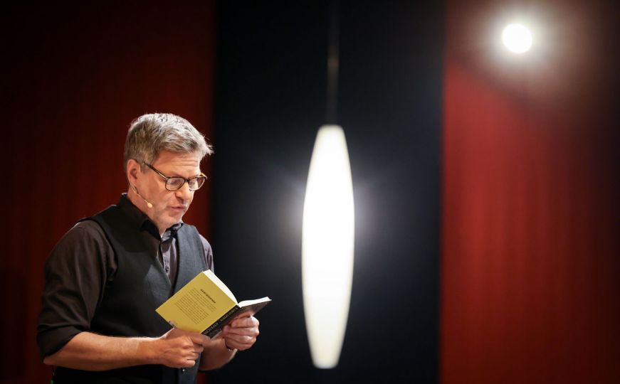 Njemački ministar optužen da je plagirao doktorat: Univerzitet utvrdio da nema naučnog prekršaja