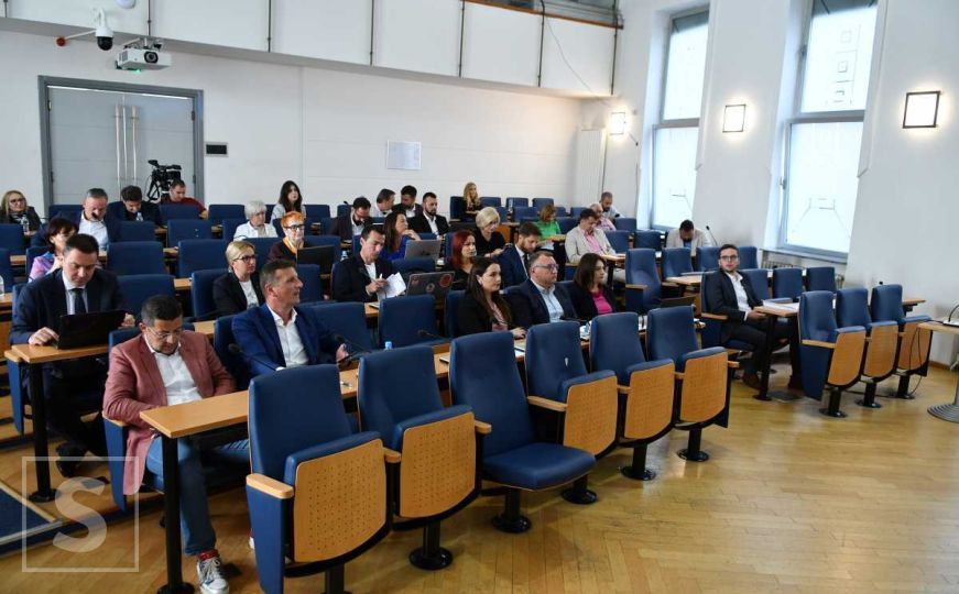 Skupština KS usvojila usvojila zakon o elektronskom upravljanju: Šta donosi novi ePortal?