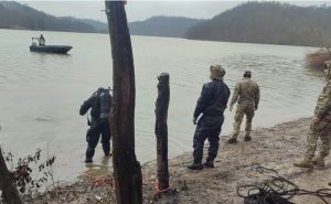 Fotografije sa mjesta događaja: Traje potraga za Emirom Selimovićem, ronioci pretražuju Drenovu