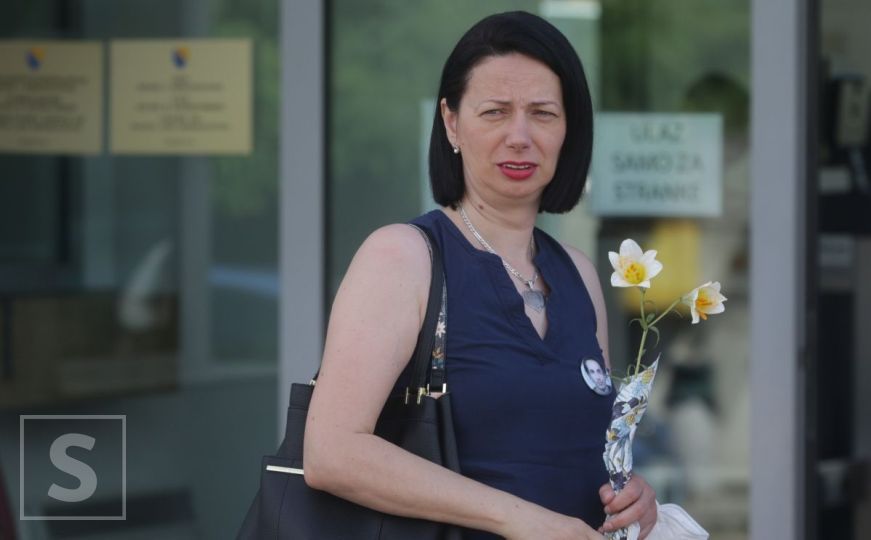 Suzana Radanović, majka Davida Dragičevića, traži  5.000 KM odštete od RS