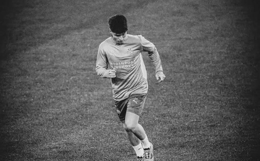 Potezi Esmira Bajraktarevića na Instagramu izazvali dosta pažnje: Tiču se reprezentacije i PSV-a