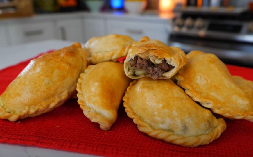 Ove mesne pogačice su najukusniji ručak koji možete spremiti: Evo kako se prave