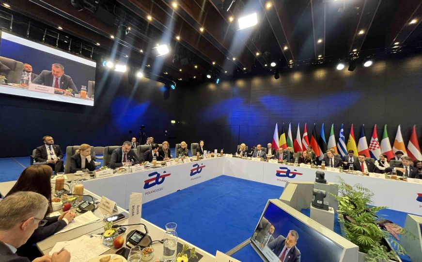 Elmedin Konaković u Varšavi: "U BiH je prisutna i secesionistička retorika"