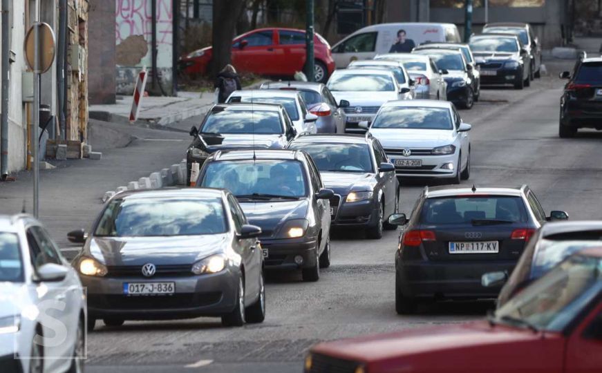 Broj registrovanih automobila u BiH raste: Sve više vozila sa višim Euro standardima