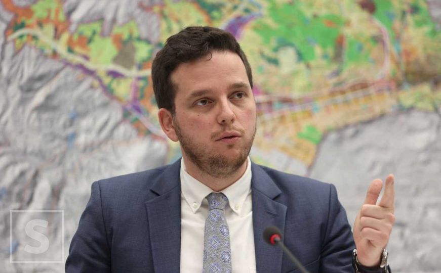 Nihad Uk pozvao vijećnike da ne podrže proglašavanje 1. februara za dan osnivanja Sarajeva