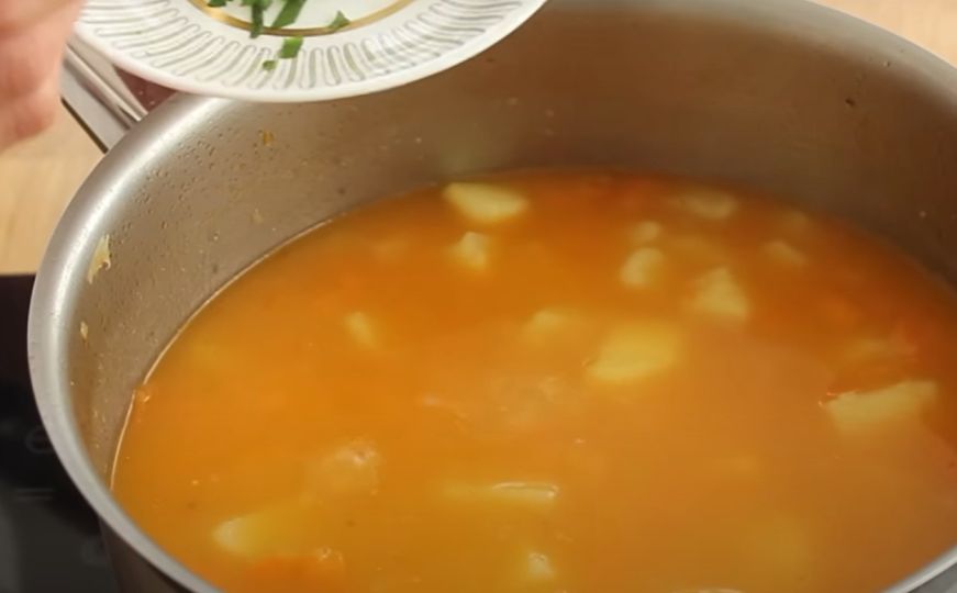 Starinski recept bivše Jugoslavije: Napravite brzu krompir čorbu koji su svi jeli u slast
