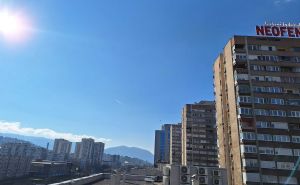 Nakon upita građana: Pitali smo Ministarstvo odbrane - zašto vojni helikopter leti iznad Sarajeva?