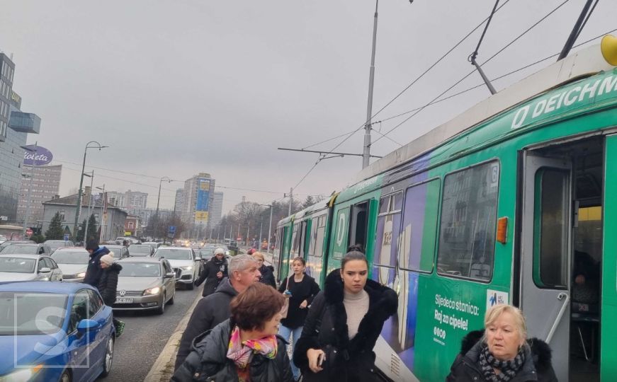 GRAS potvrdio: Obustavljen tramvajski saobraćaj u Sarajevu