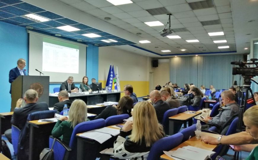 Slijedi li smjena aktuelne Vlade TK? Ovo bi trebala biti nova većina