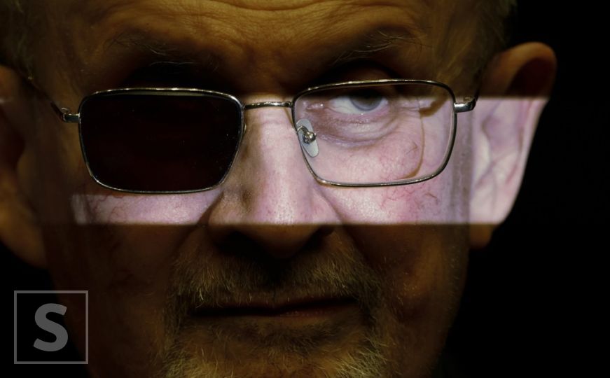 Prijeti mu do 25 godina zatvora: Napadač na Salmana Rushdija proglašen krivim pred sudom u New Yorku