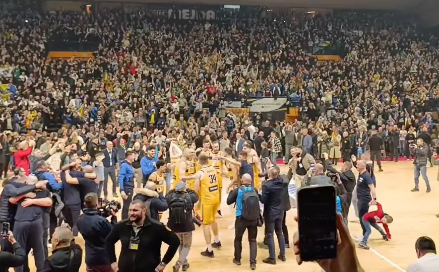 Mejdan proključao: Pogledajte veliko slavlje u dvorani nakon plasmana Zmajeva na Eurobasket