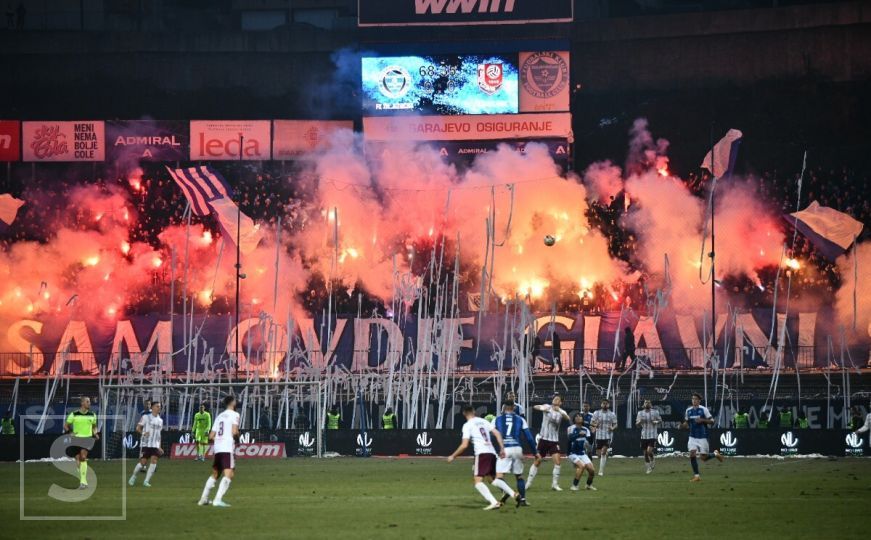 Pogledajte sjajnu bakljadu Manijaka na gradskom derbiju