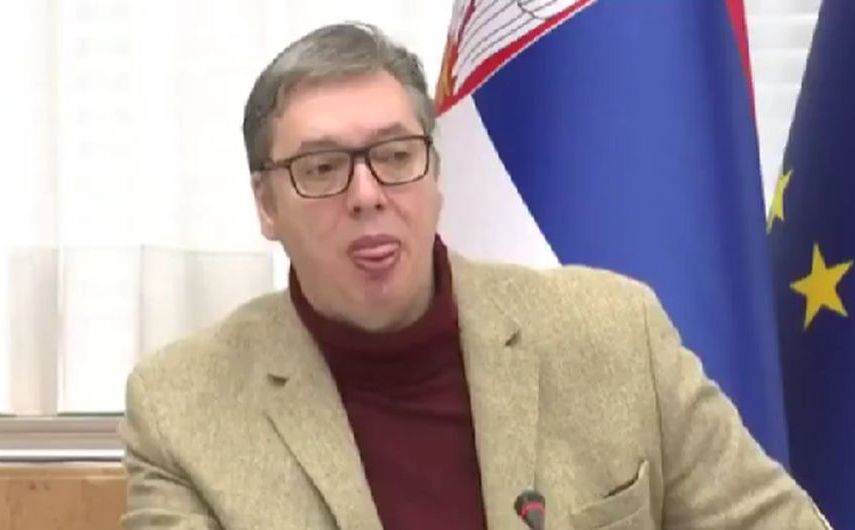 Vučić ne prestaje praviti budalu od sebe: Otkrio s kim bi večerao i šta bi pitao zlatnu ribicu