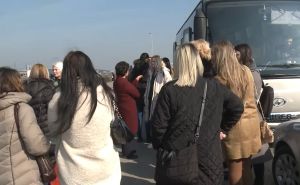 U organizaciji SNSD-a: Pristalice Milorada Dodika stižu na miting u Banju Luku