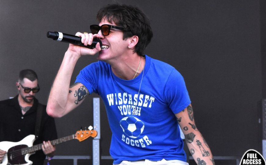 ROLE MODEL - Sally, When The Wine Runs Out