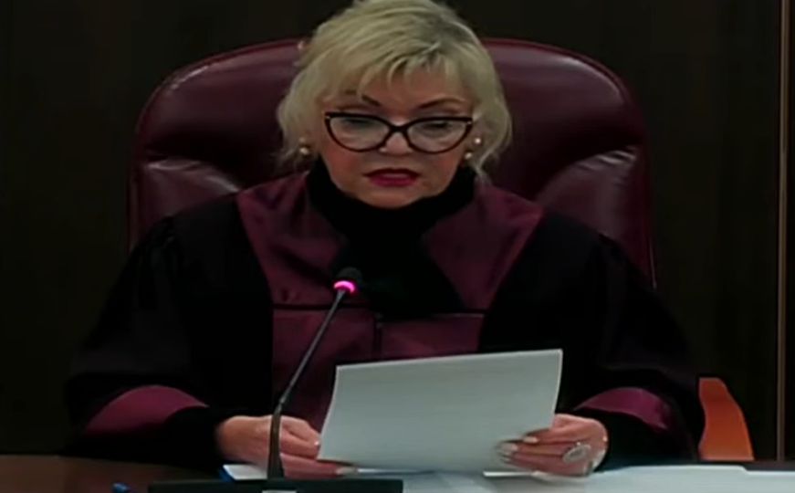 Pogledajte kako je sutkinja Sena Uzunović pročitala punu presudu Miloradu Dodiku i Milošu Lukiću