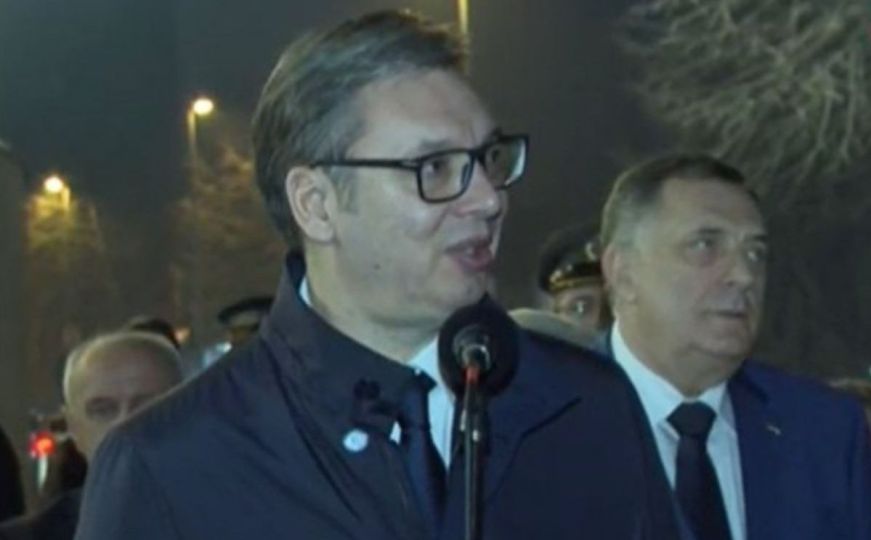 Vučić u Banjoj Luci: 'Ovo je dan kada je napadnuta RS. Šta god odlučite Srbija je uz vas'