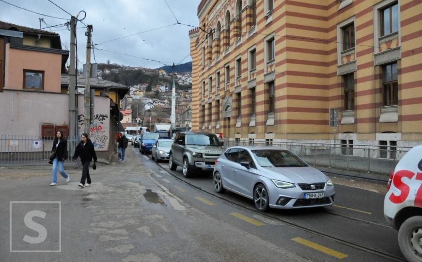 Vozači, budite strpljivi: Velika gužva u Sarajevu zbog radova
