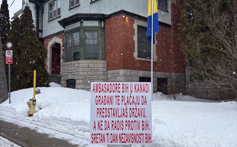 Bh. zajednica u Kanadi traži smjenu ambasadora BiH zbog antibosanskog djelovanja: Održali protest
