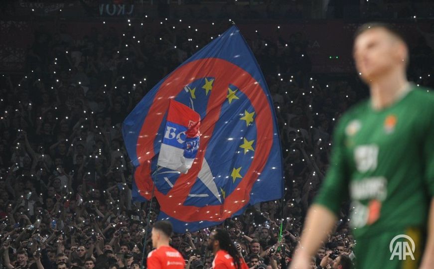 Sport na Vučićev način: Političke poruke, transparenti za RS, ruske zastave i muzika - i bolan poraz