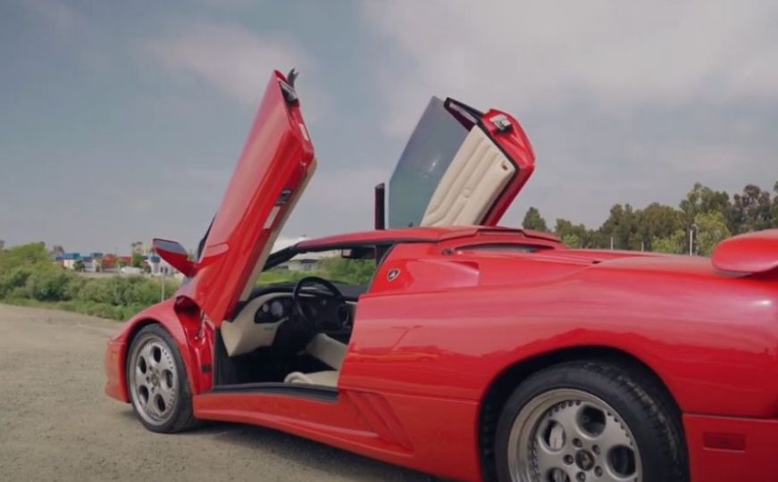 Izgleda kao automobil sa druge planete: Japanci napravili "Zvijer" na temelju Diablo Lamborghinija