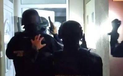 Europol uhapsio 10 osoba, među njima BiH državljanin: Ključna osoba u trgovini drogom i oružjem