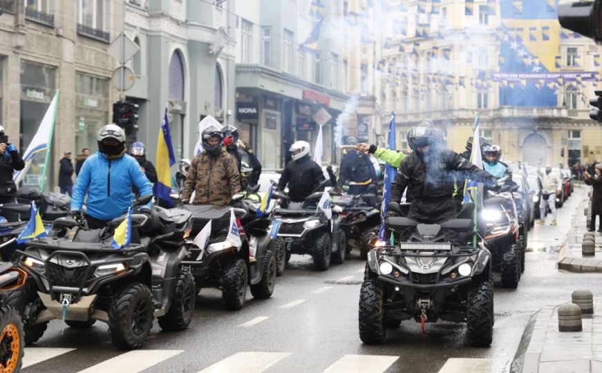 Pogledajte defile quadova kroz Sarajevo povodom Dana nezavisnosti Bosne i Hercegovine