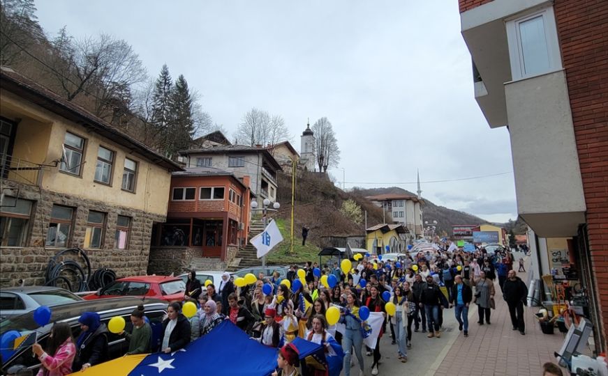 Povodom Dana nezavisnosti: U Srebrenici nije dozvoljen dječiji defile "zbog novonastale situacije"