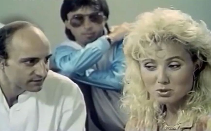 Saša Popović je glumio u filmovima: Jednu od scena snimio je sa Lepom Brenom i Sašom Petrovićem