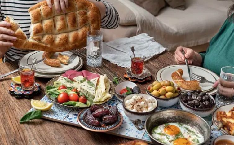 Namirnice koje olakšavaju post: Evo šta iftariti, a šta sehuriti