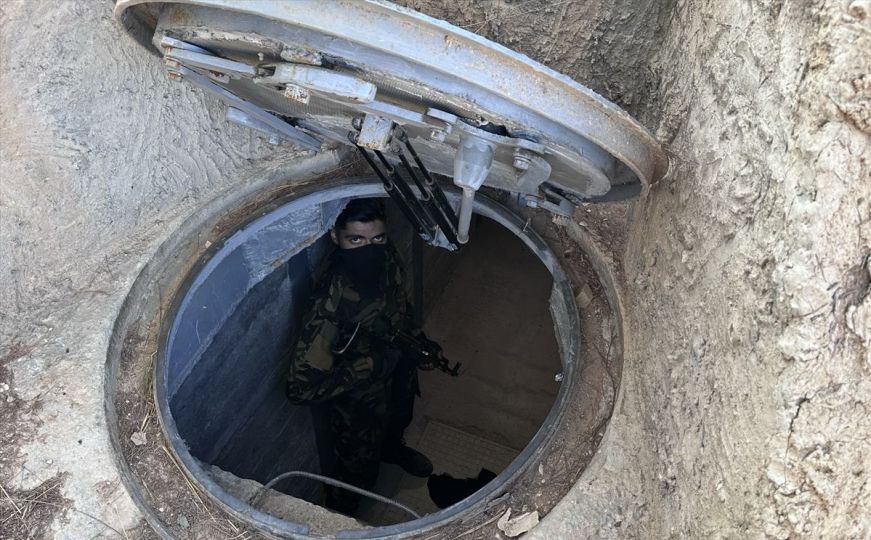 Otkriveni tajni tuneli ispod Assadovog ljetnikovca u Damasku: Pogledajte šta je sve pronađeno