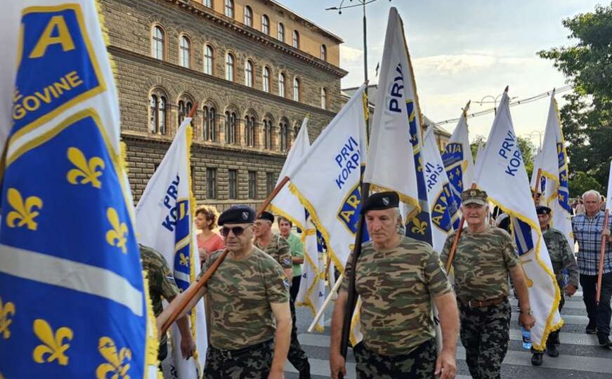 Generali BiH uputili poruku političarima: 'Stanite u odbranu države i zaustavite puzeću secesiju'