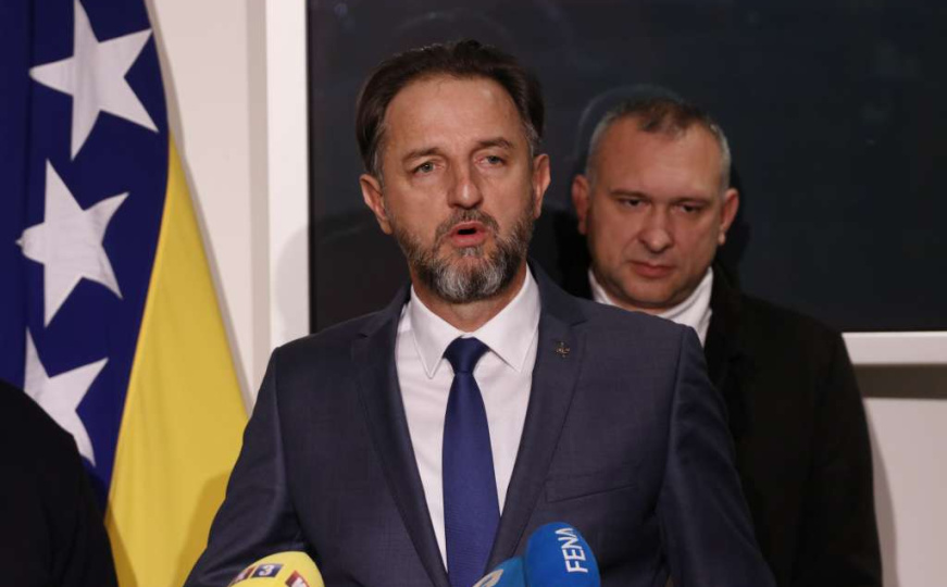 Mahmutović: Procijenio sam da je bolje da budem suzdržan, pripremio sam zahtjeve Ustavnom sudu BiH