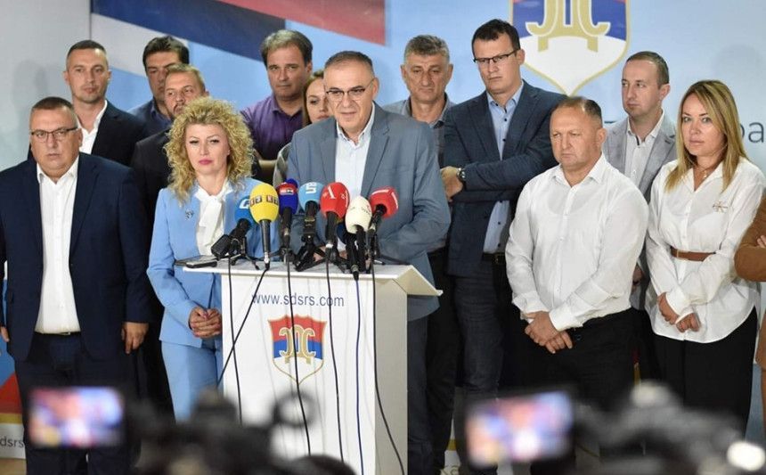 SDS odbio poziv na sastanak u NSRS: "Jedino rješenje za krizu je ostavka Milorada Dodika"