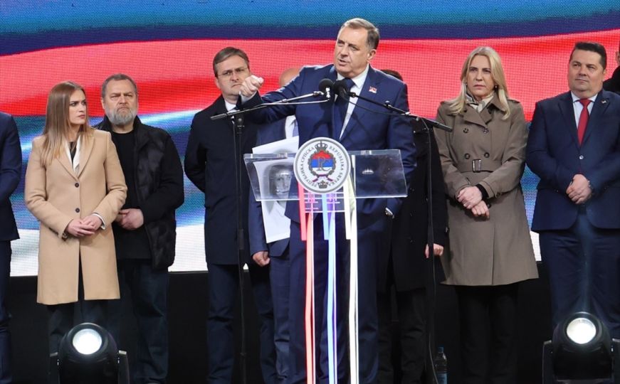 Građani RS o Dodiku: "Nikome ne pada na pamet da ratuje, propo je k'o žeton"