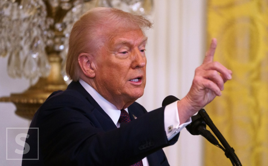 Trump prijeti Moskvi sankcijama velikog opsega: "Sjednite za sto, prije nego što bude prekasno"
