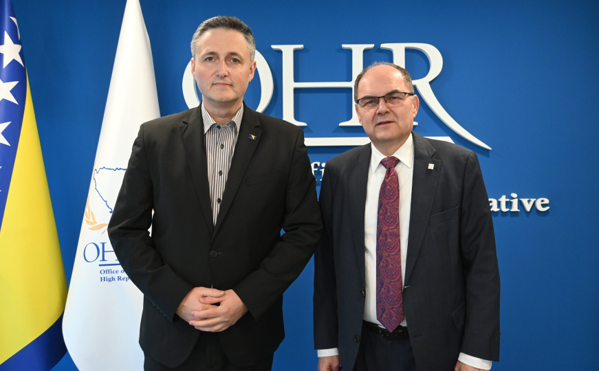 Schmidt se sastao s Bećirovićem: "Institucije imaju podršku da riješe kršenje Dejtonskog sporazuma"