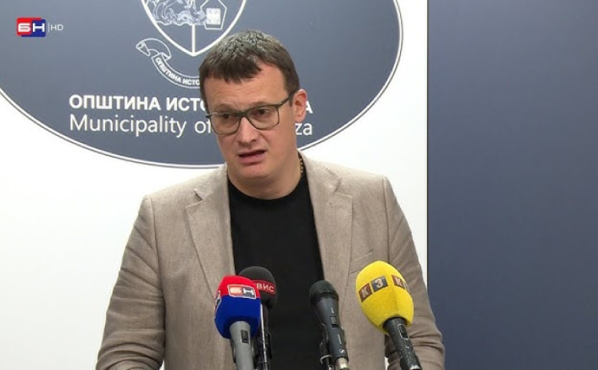 Božović (SDS) ismijao SNSD nakon izjave Marca Rubija pa poručio: "Žrtvovali bi mir zbog lopovluka"