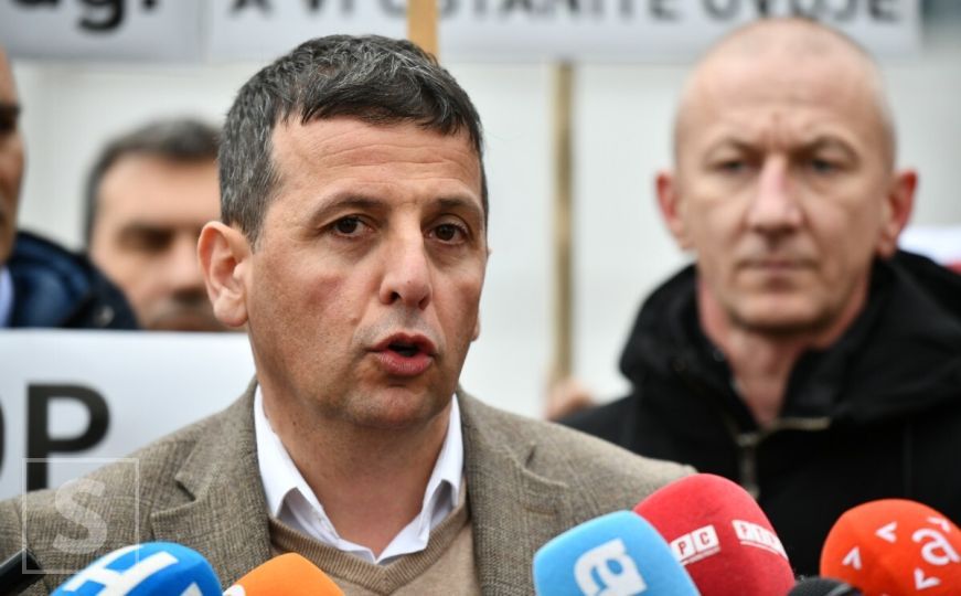 Vukanović: Američka poruka je završni udarac za Dodikov režim u RS, uspaničili su se