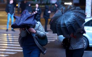 Upozorenje civilne zaštite: Jaki udari juga i kiša prijete Sarajevu