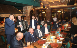 Vukanović o "tajnoj večeri" Milorada Dodika: "Pjevao je i gledao ko će mu prvi zabiti nož u leđa..."